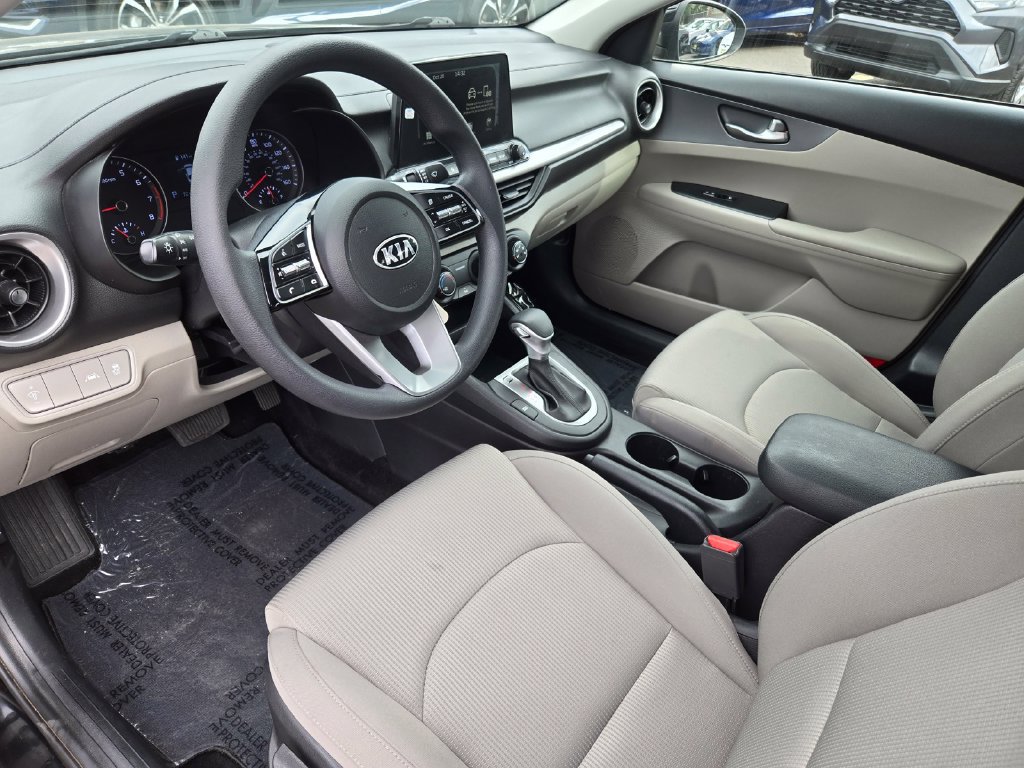 Used 2020 Kia Forte LXS FWD image 10