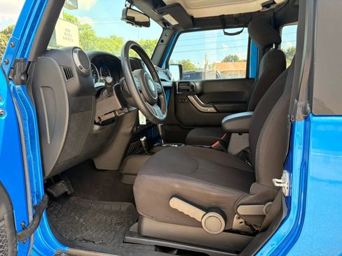 Used 2015 Jeep Wrangler Sport w/ Quick Order Package 24S AWD/4WD image 12