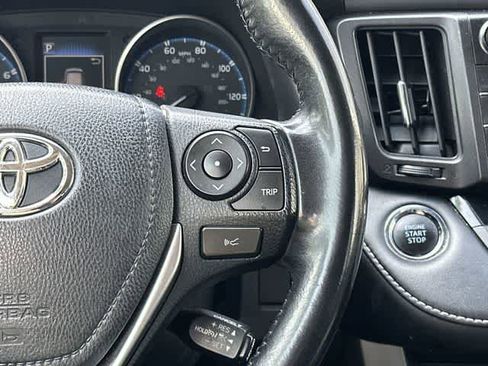 Used 2018 Toyota RAV4 XLE image 10
