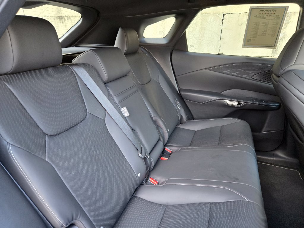 Used 2023 Lexus RX 350 F Sport w/ Accessory Package AWD/4WD image 24
