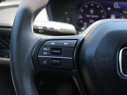 Used 2024 Honda Accord EX image 10