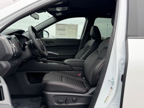 New 2026 Nissan Pathfinder Rock Creek w/ Rock Creek Premium Package image 11