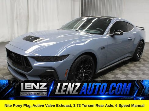 Used 2025 Ford Mustang GT Premium w/ GT Performance Package RWD image 9