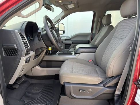 Used 2017 Ford F350 XLT w/ XLT Premium Package AWD/4WD image 14