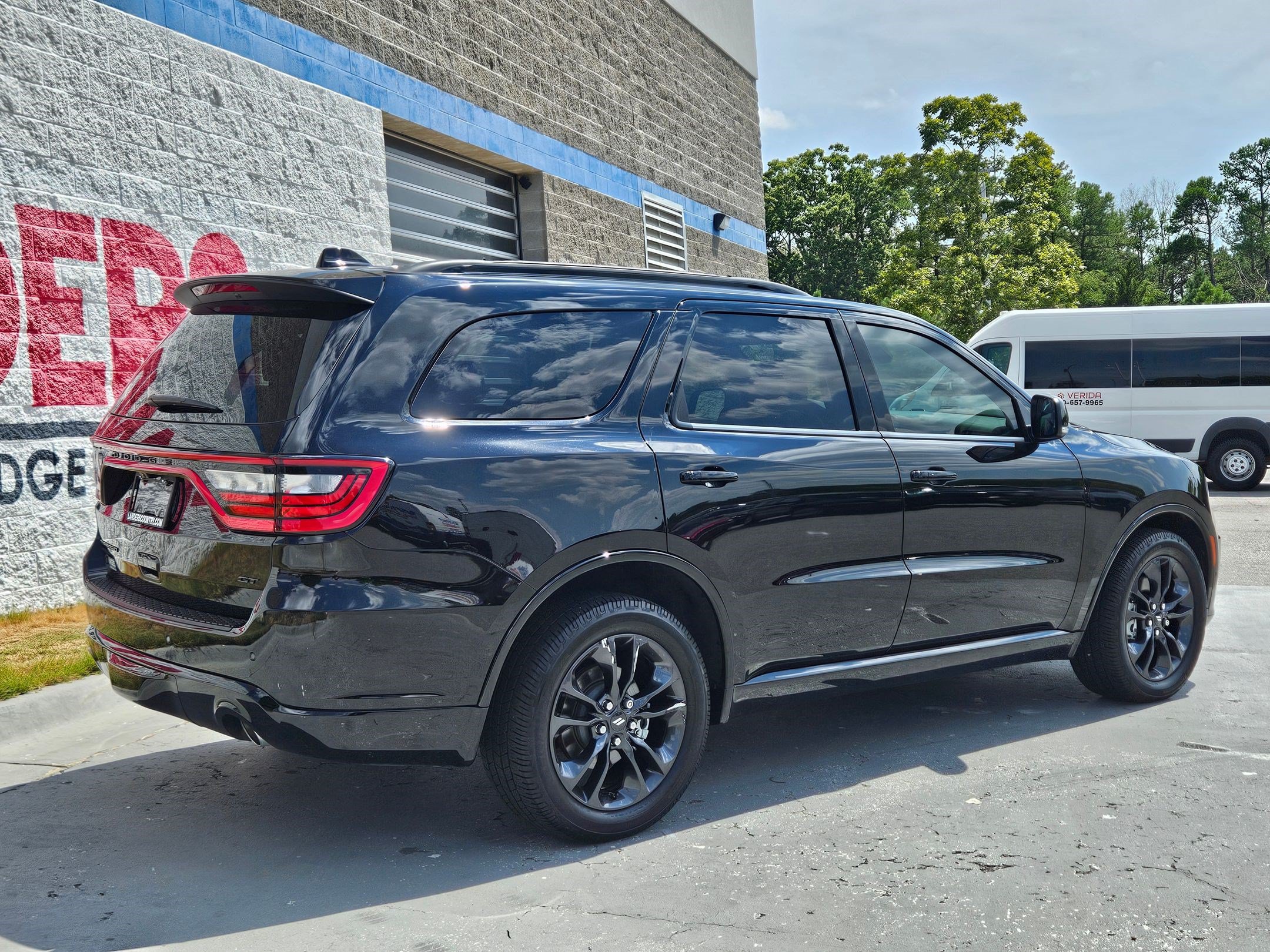 Used 2024 Dodge Durango GT AWD/4WD image 7