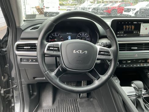 Used 2022 Kia Telluride SX w/ SX Prestige Package AWD/4WD image 16