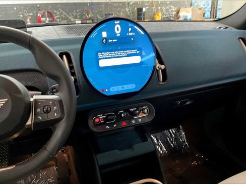 Used 2025 MINI Cooper Countryman SE image 9