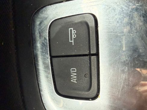 Used 2019 Chevrolet Equinox LT image 17