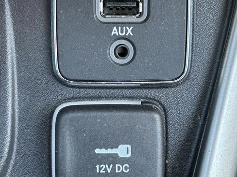 Used 2020 Jeep Compass Latitude AWD/4WD image 16