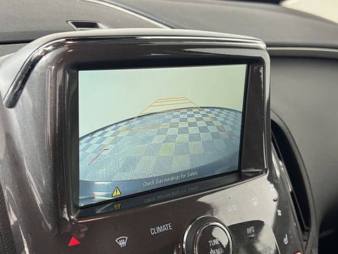 Used 2015 Chevrolet Volt Premium w/ Premium Trim Package FWD image 28