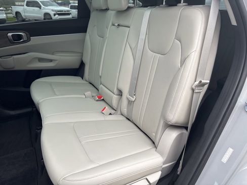 Used 2022 Kia Sorento S w/ Panoramic Sunroof Package AWD/4WD image 42