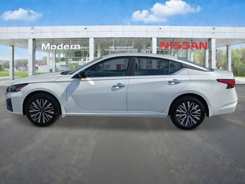 New 2026 Nissan Altima 2.5 SV AWD/4WD image 2