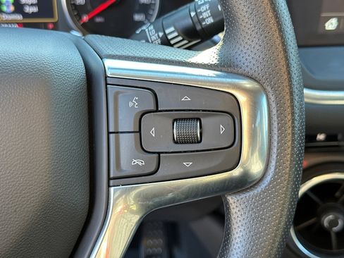 Used 2025 Chevrolet Blazer LT image 26