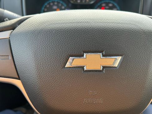 Used 2017 Chevrolet Colorado LT w/ LT Convenience Package image 19