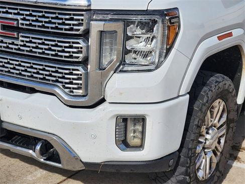 Used 2020 GMC Sierra 2500 Denali w/ Denali Ultimate Package image 9