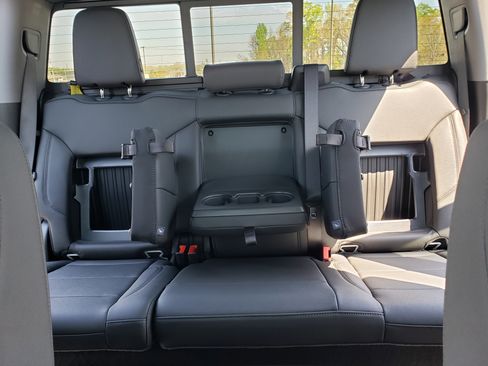 New 2026 Chevrolet Silverado 1500 LT image 30