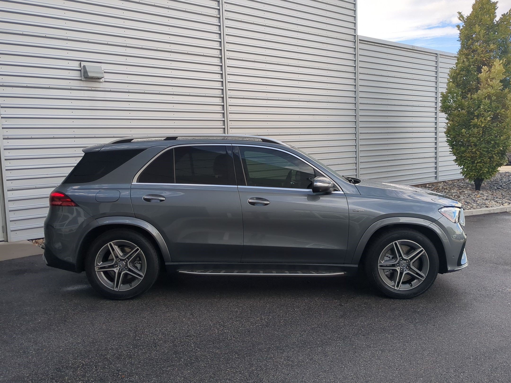 Used 2024 Mercedes-Benz GLE 53 AMG 4MATIC image 4