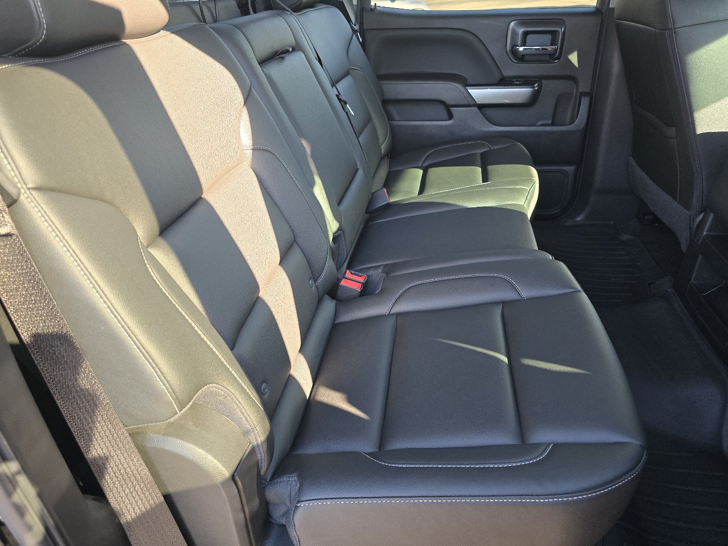 Certified 2018 Chevrolet Silverado 1500 LT w/ All Star Edition AWD/4WD image 27