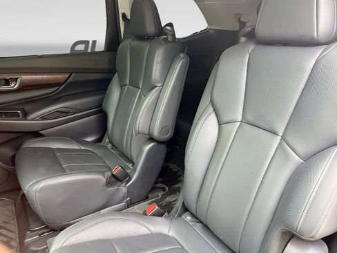 Used 2024 Subaru Ascent Touring AWD/4WD image 26