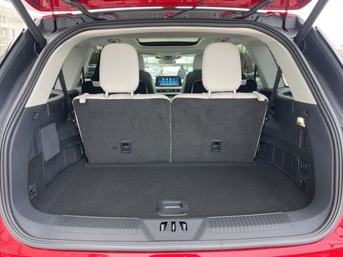 Used 2025 Lincoln Aviator Premiere w/ Jet Appearance Package image 11