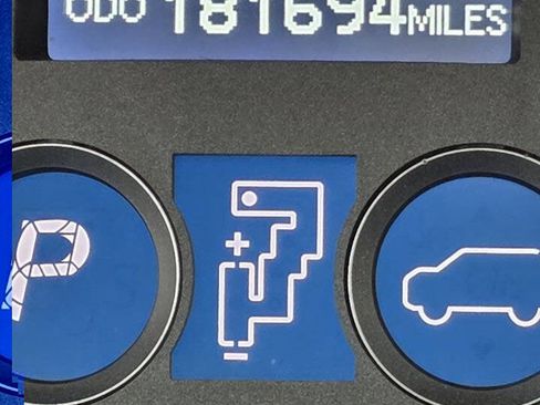 Used 2010 Lexus GX 460 image 18