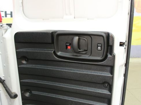 Used 2024 Chevrolet Express 2500 Extended image 16