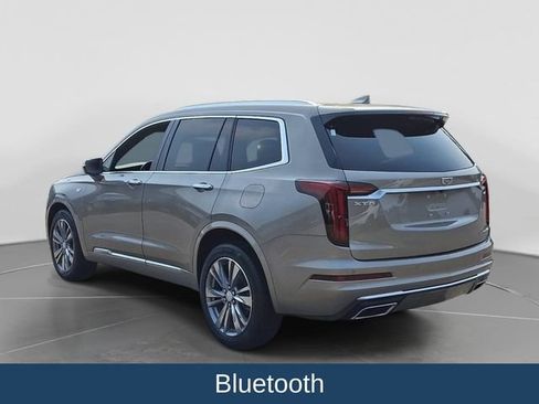 Used 2022 Cadillac XT6 Premium Luxury w/ Technology Package FWD image 5