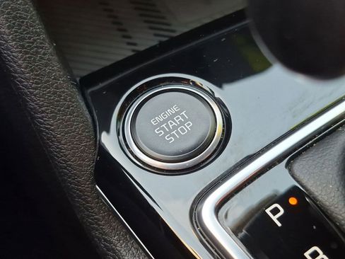 Used 2025 Kia Sportage X-Line AWD/4WD image 18