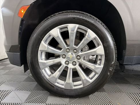 Used 2021 Chevrolet Tahoe Premier w/ Premium Package image 9