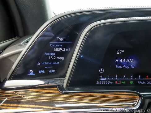 Certified 2024 Cadillac Escalade Premium Luxury AWD/4WD image 16