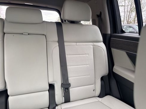 Used 2024 Hyundai Santa Fe Limited image 14