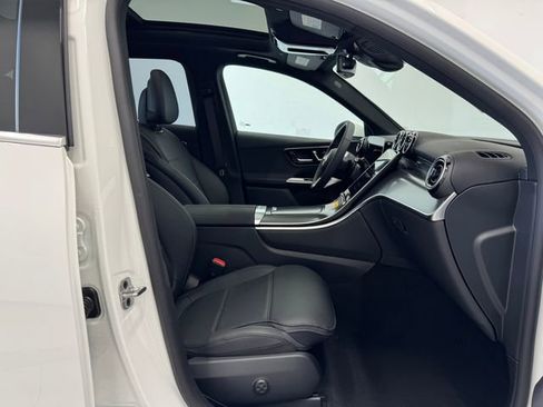 New 2026 Mercedes-Benz GLC 300 image 17