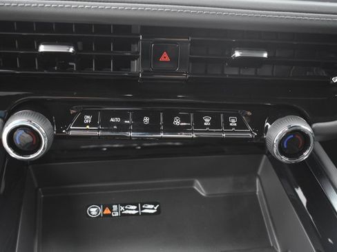 New 2026 Chevrolet Suburban LT AWD/4WD image 27