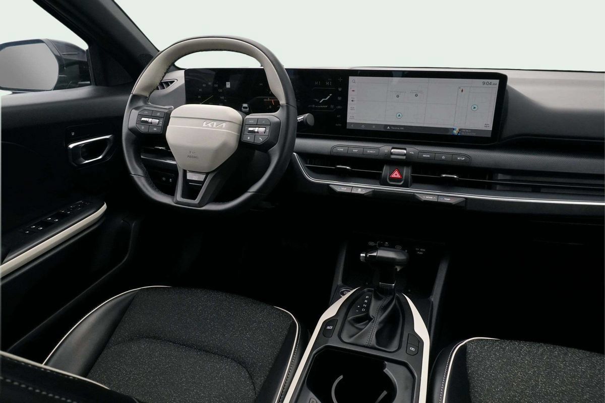 Used 2025 Kia K4 GT-Line w/ GT-Line Sunroof Package FWD image 28