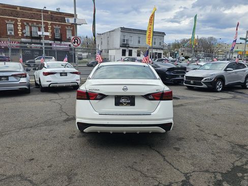 Used 2021 Nissan Altima 2.5 SV image 7