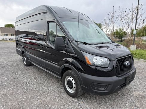 Used 2023 Ford Transit 250 148 High Roof Extended w/ Load Area Protection Package RWD image 9