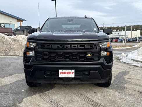 Used 2023 Chevrolet Silverado 1500 Custom image 2
