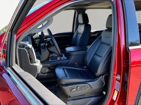 Used 2024 GMC Sierra 2500 Denali w/ Denali Reserve Package image 15