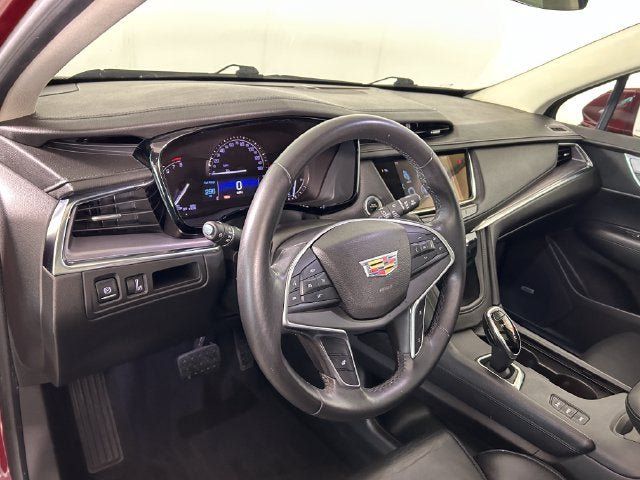 Used 2017 Cadillac XT5 Luxury AWD/4WD image 13