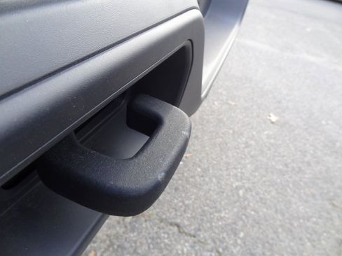 Used 2020 Jeep Gladiator Overland image 17