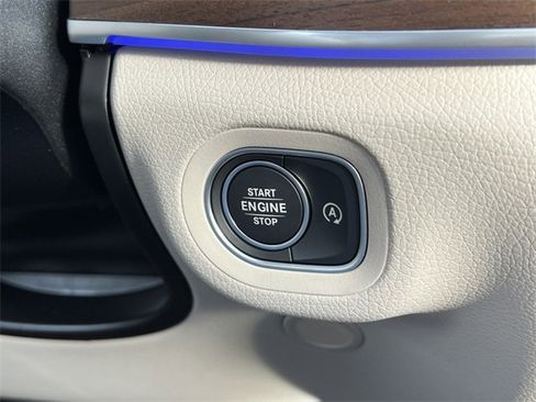 Certified 2025 Mercedes-Benz GLS 450 4MATIC image 35