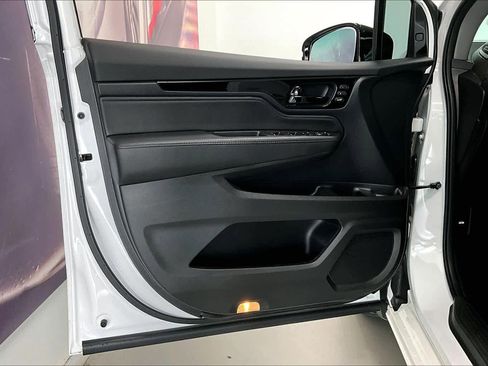 Used 2023 Honda Odyssey Elite image 25