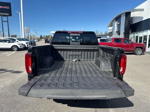 New 2026 GMC Sierra 1500 SLT AWD/4WD image 11