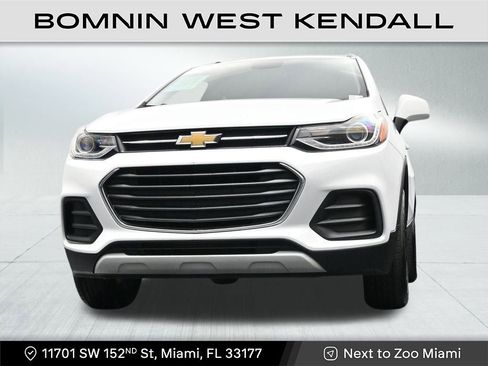 Used 2022 Chevrolet Trax LT w/ LT Convenience Package image 28