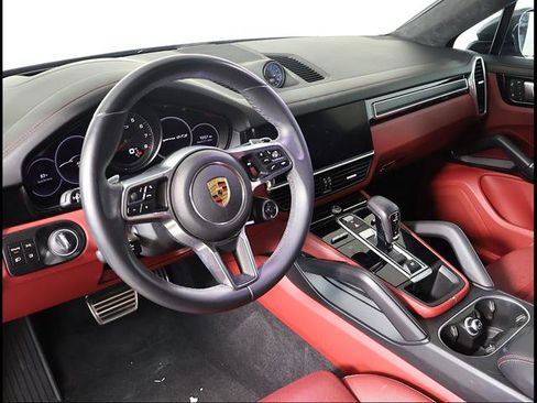 Used 2023 Porsche Cayenne GTS AWD/4WD image 6