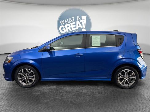 Used 2017 Chevrolet Sonic LT image 7