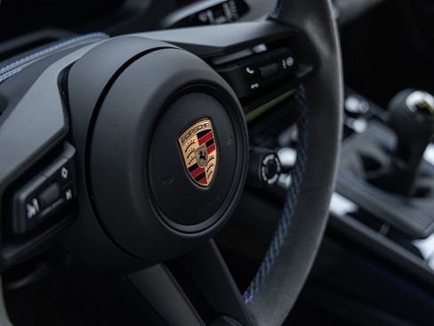 Certified 2025 Porsche 911 GT3 RWD image 25