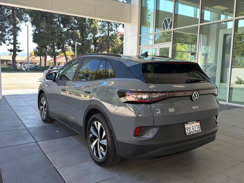 Used 2023 Volkswagen ID.4 Pro RWD image 3