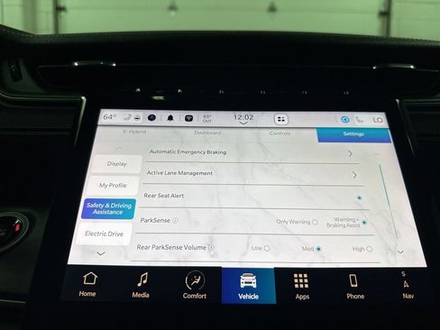 Used 2024 Jeep Grand Cherokee Limited 4xe image 36