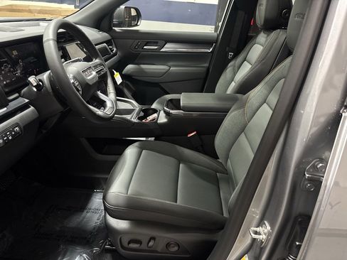 New 2026 GMC Terrain AT4 w/ Convenience Package III image 28